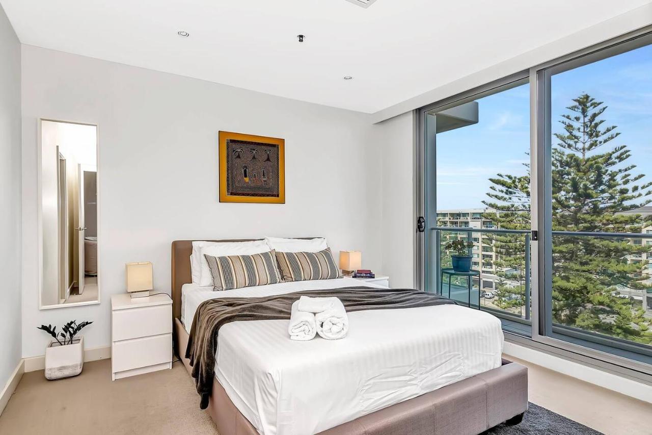 Waterfront Resort-Style Living At Glenelg Beach Adelaïde Extérieur photo